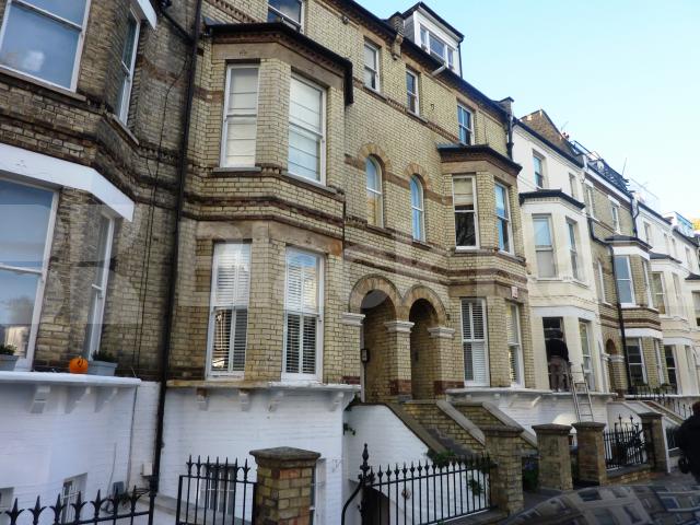 			LARGE 2 BED BY HAMPSTEAD HEATH!, 2 Bedroom, 1 bath, 1 reception Flat			 Gayton Road , HAMPSTEAD